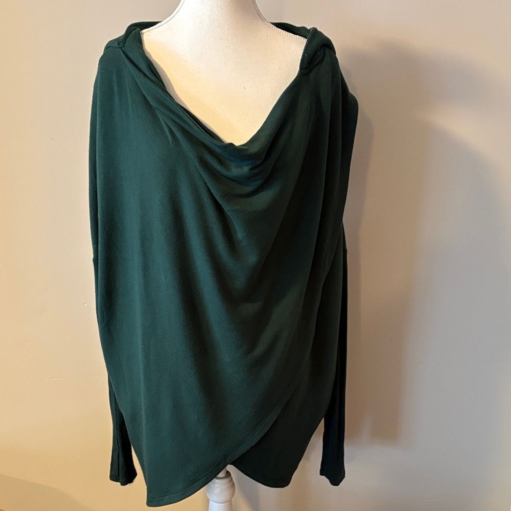 Athleta Purana Wrap Oversized Dark Green Hooded Long Sleeve Sweater. Size Large